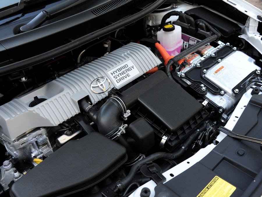  Toyota Auris HSD 2011 года  (ZA) (фото 3 из 17)